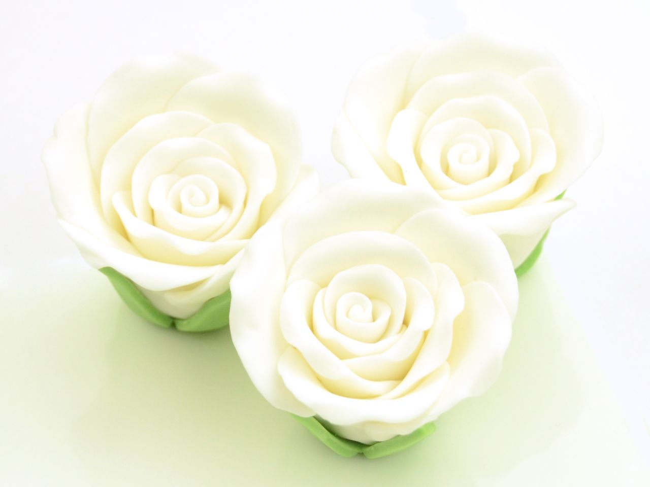 Zucker-Rosen Weiss gross 50mm / 3Stk. - Zuckerdekorationen Sugar Sweet Kitchen
